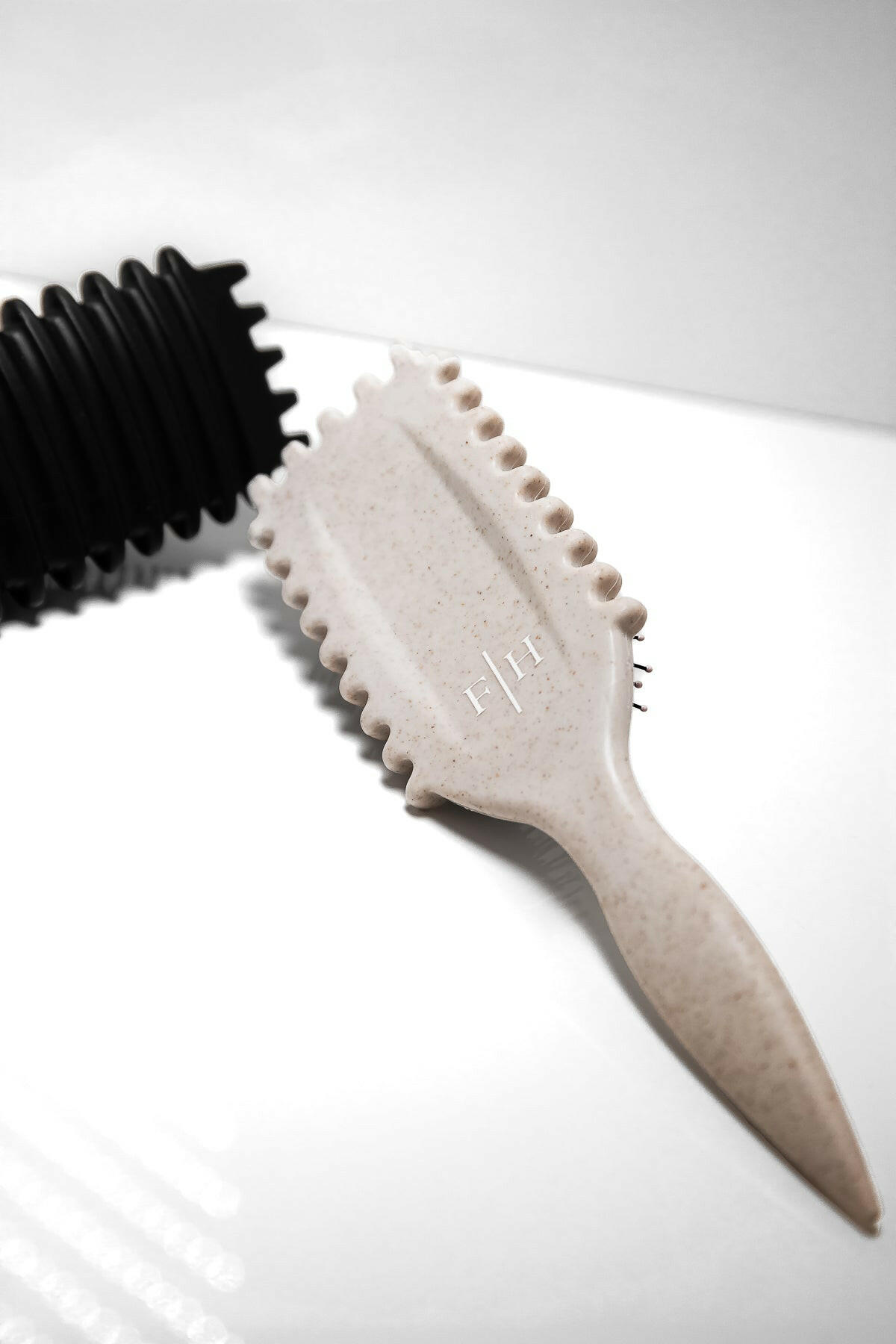 Curl brush - Beige - NÉLHAF